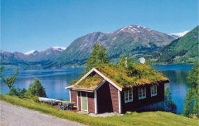 Cozy Home In Skei I Jølster With House Sea View